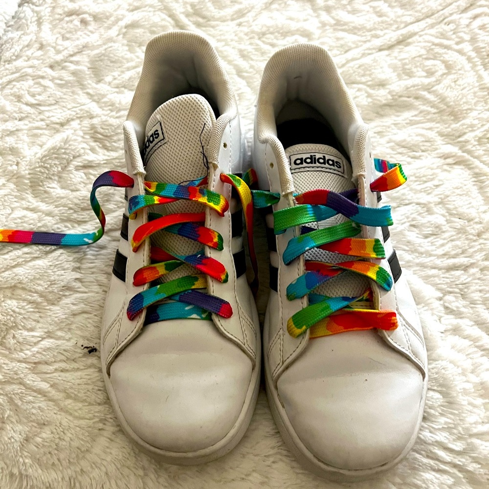 Adidas Girls Size 4